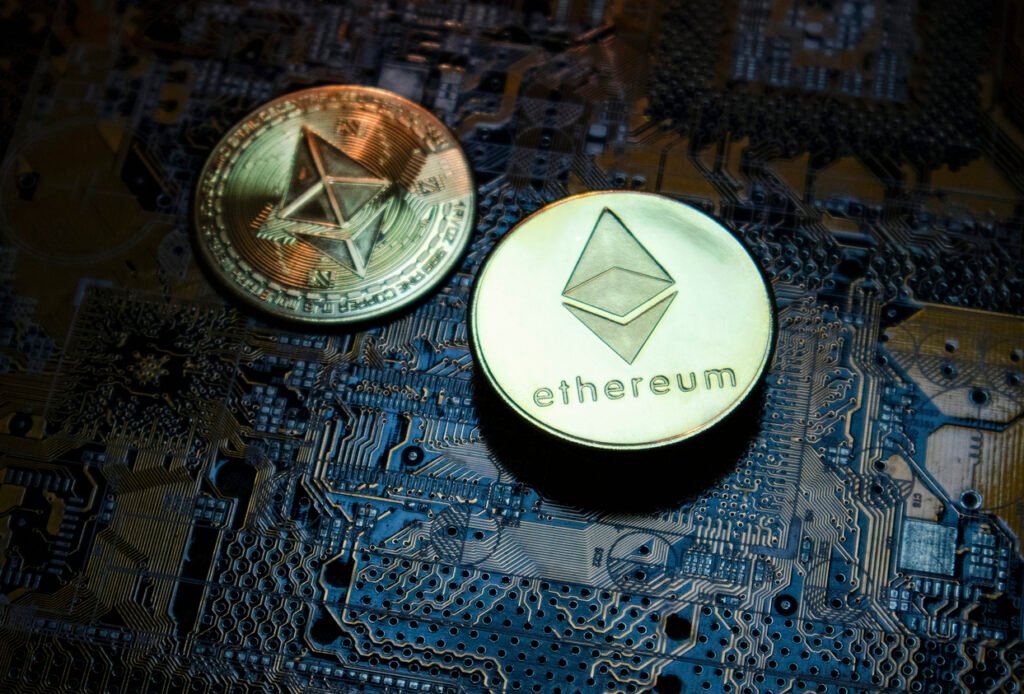 Ethereum Stays Strong Above Trendline, Targeting $3,659 Resistance Level